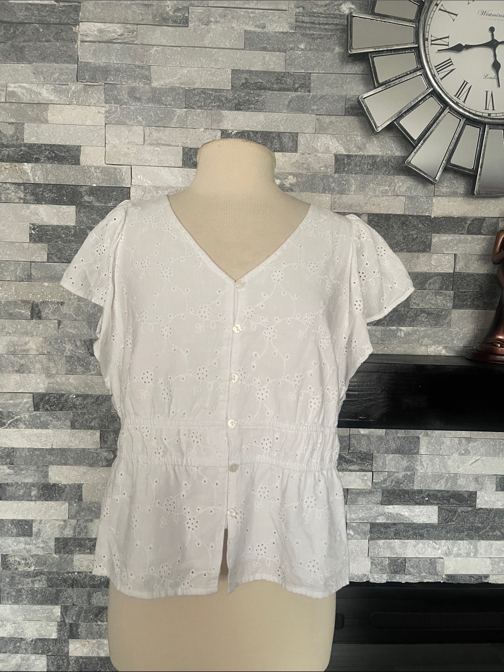 Time and Tru White Eyelet Button-Front Top Size L